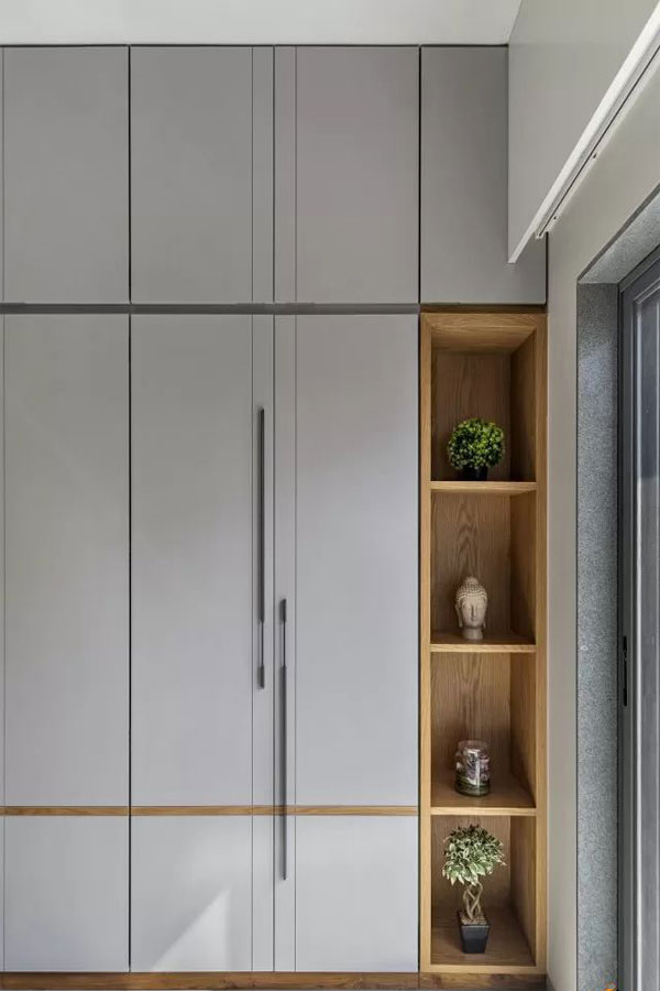 Premium customized wardrobe